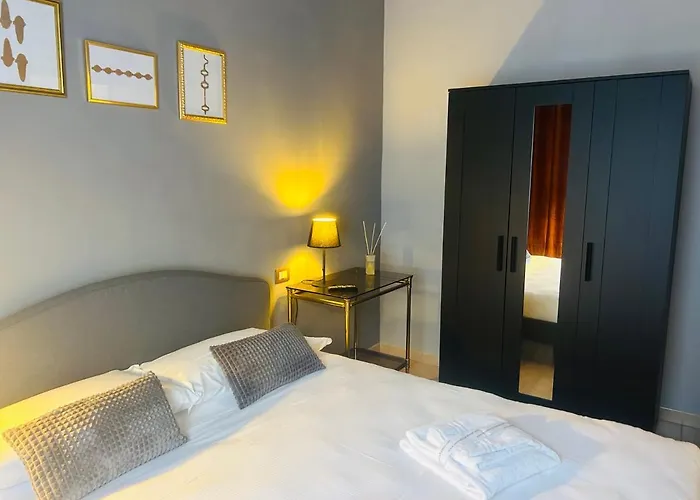 Serenissima Center Loft شقة *